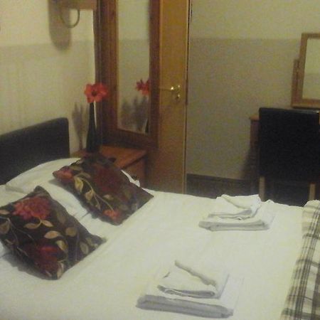 Dillwyn'S Hotel Pontardawe Экстерьер фото